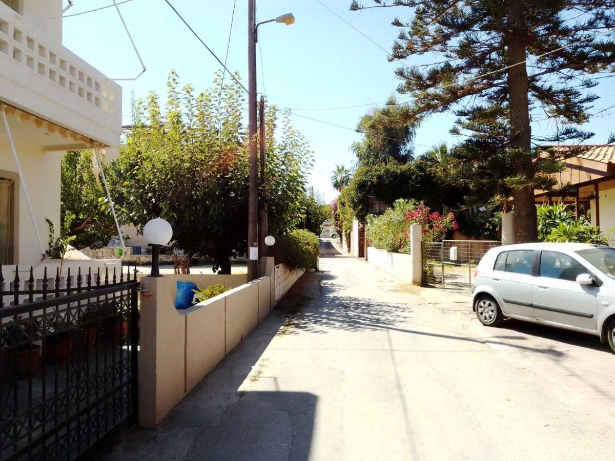 Irini Apartments Платаньяс Экстерьер фото