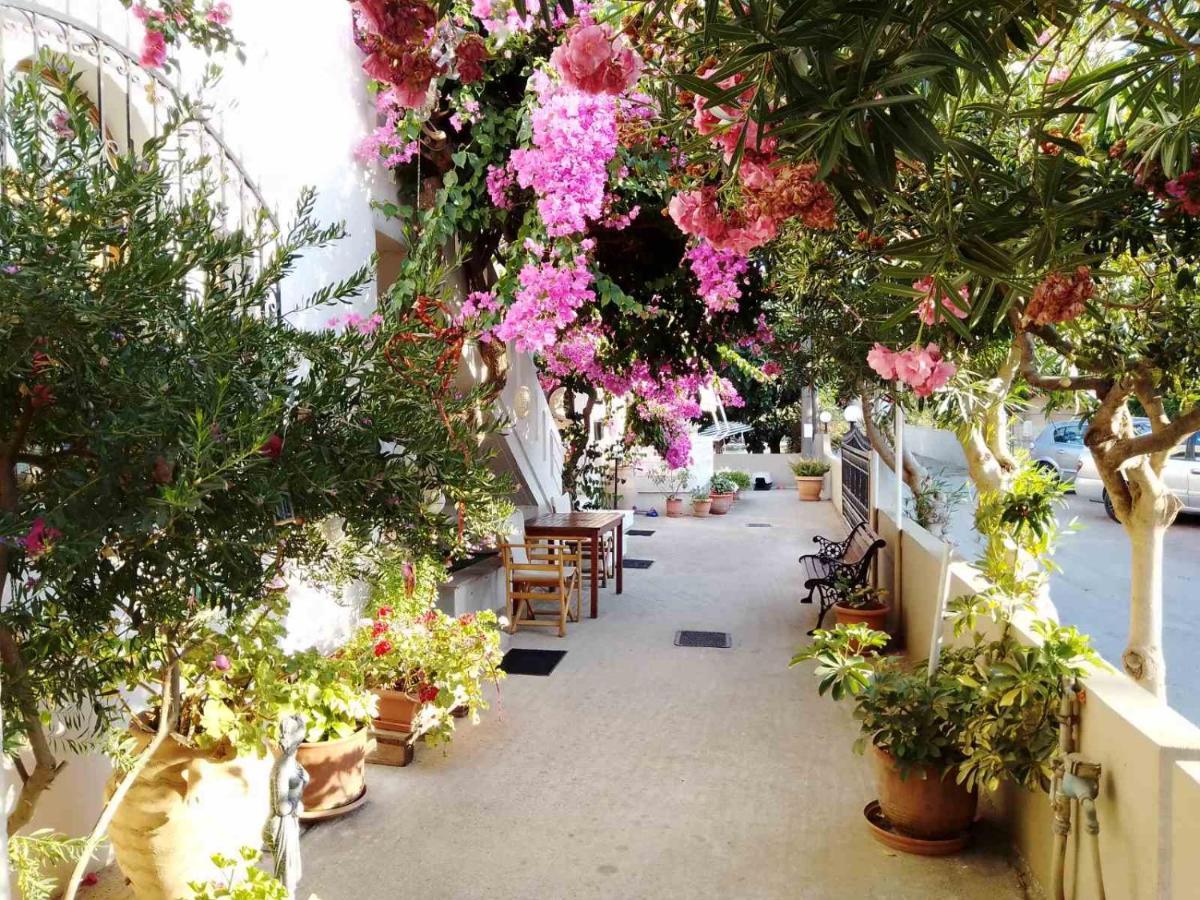 Irini Apartments Платаньяс Экстерьер фото