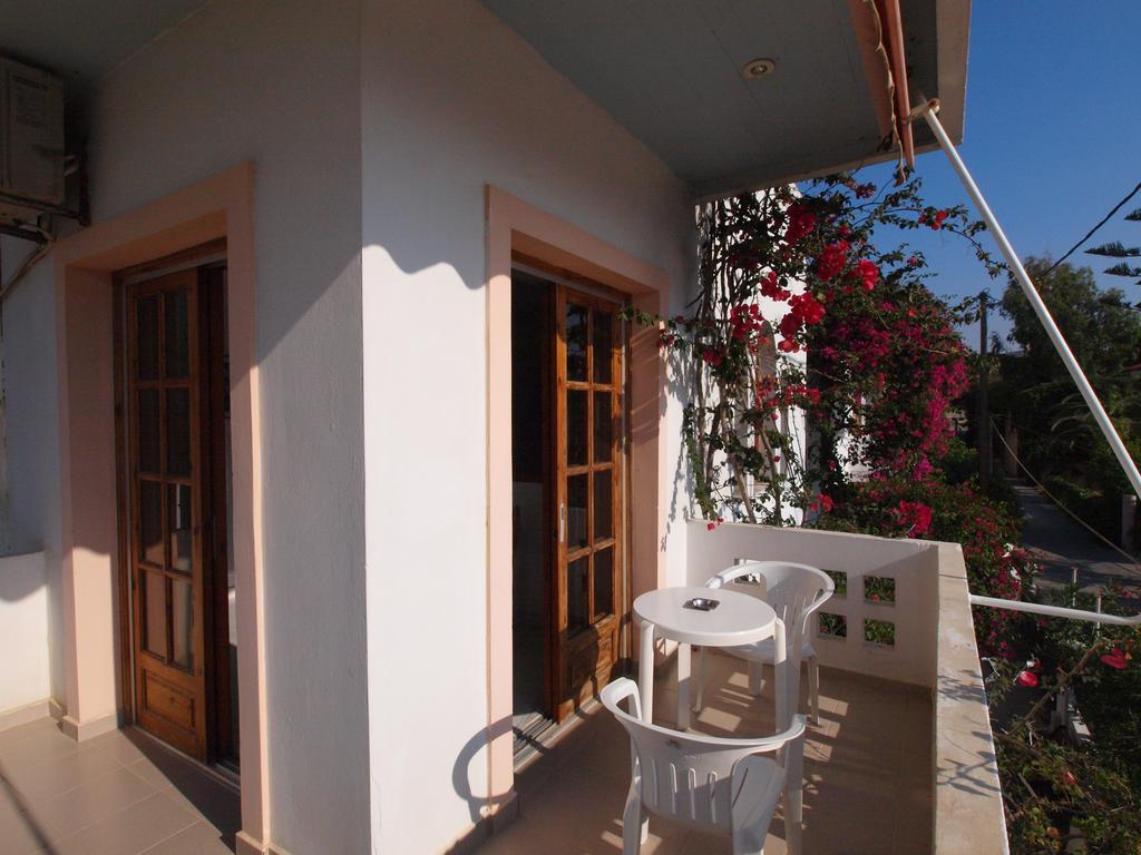 Irini Apartments Платаньяс Номер фото