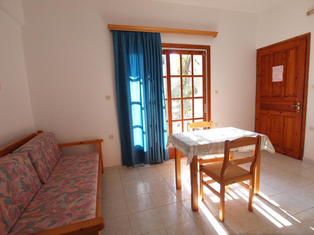 Irini Apartments Платаньяс Номер фото