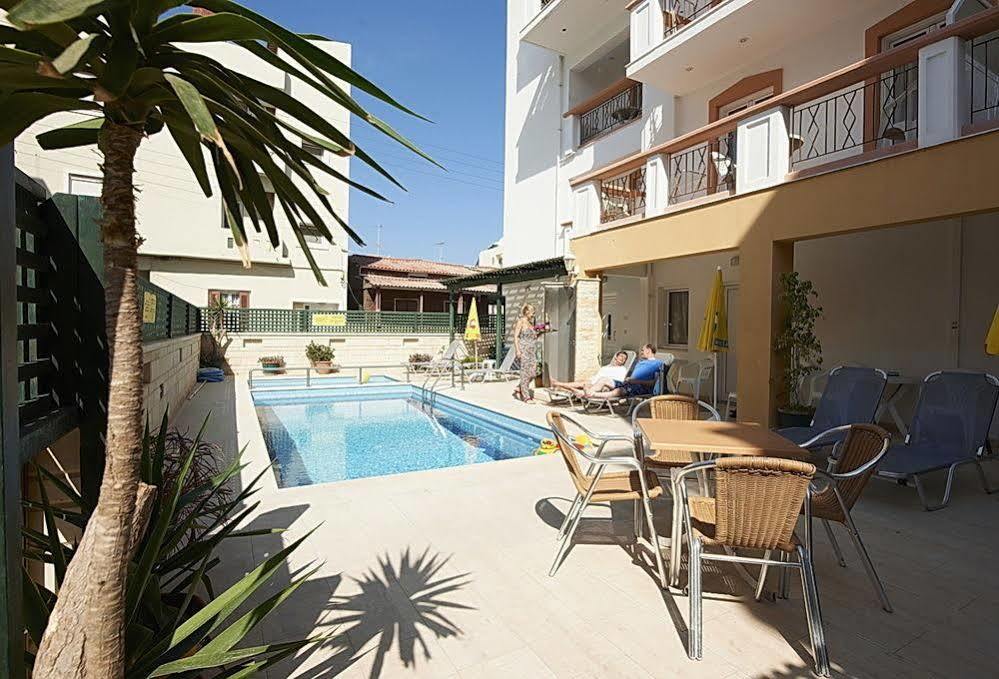 Irini Apartments Платаньяс Экстерьер фото
